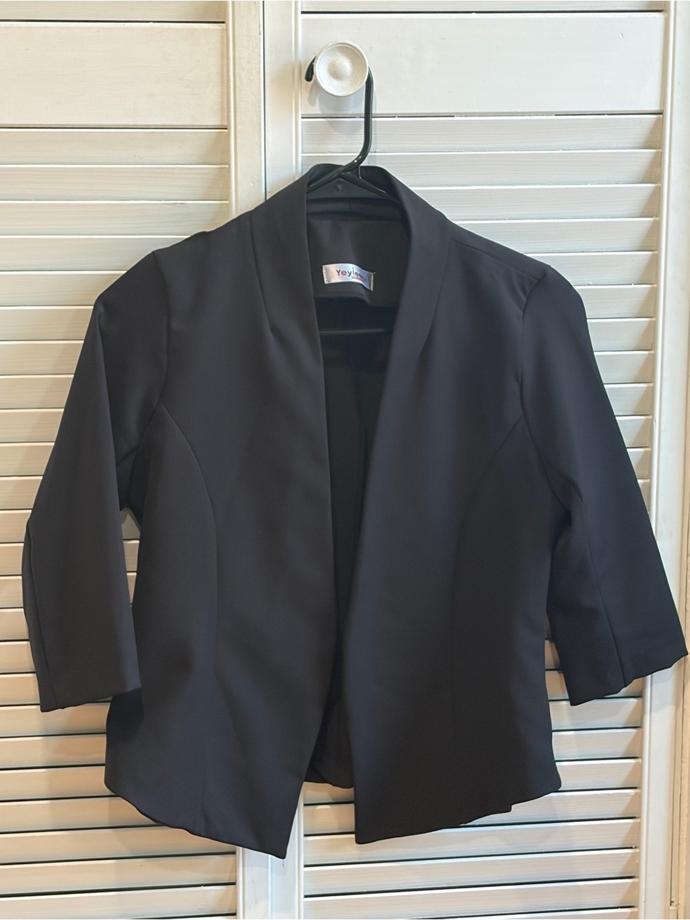 Moda Black Open-Front Three-Quarter Sleeve Blazer